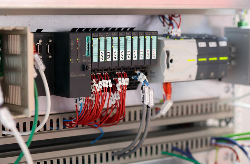 Schéma d’automatisme avec GRAFCET et automate programmable